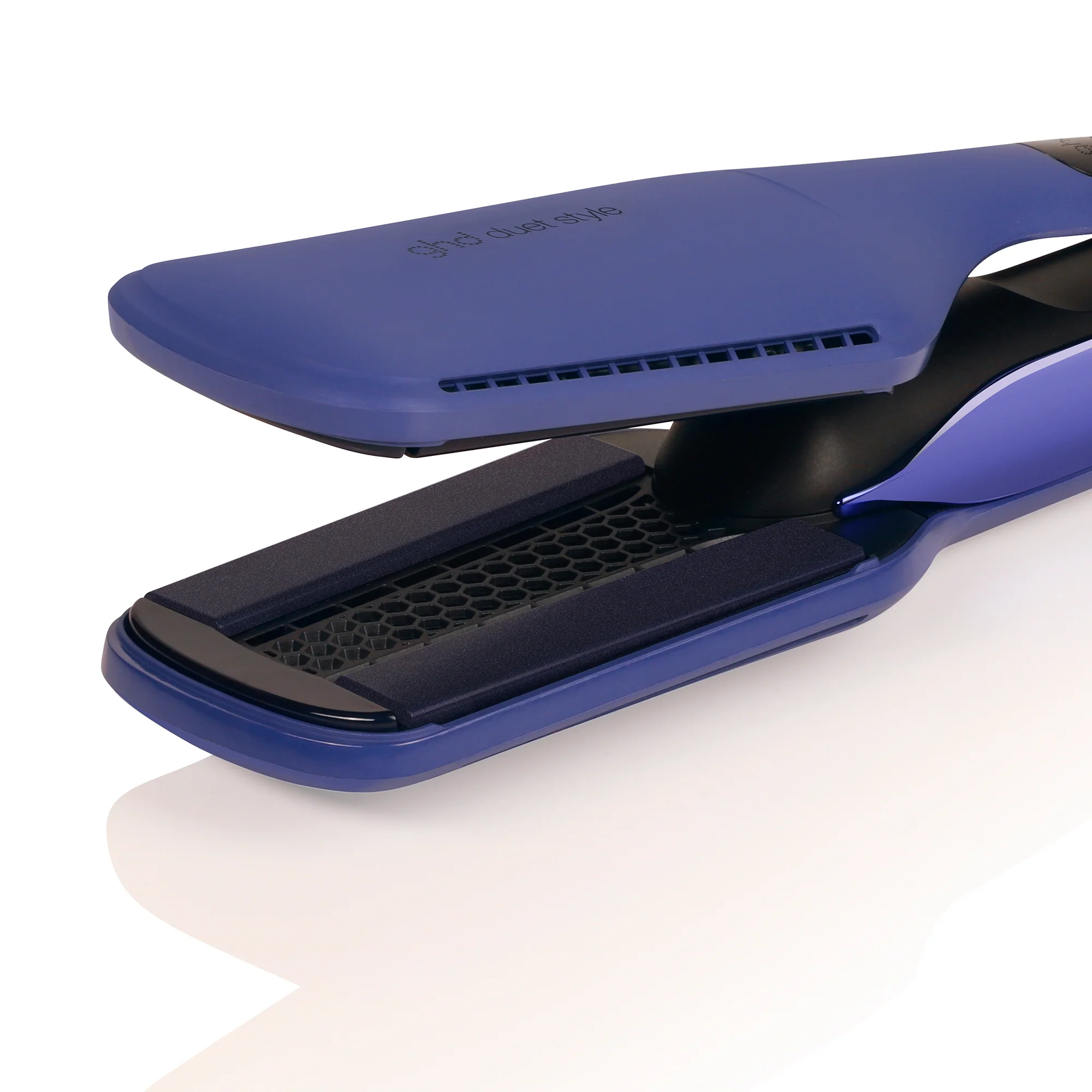 ghd Duet Style - 2-in-1 Hot Air Styler in Elemental Blue - Image 5