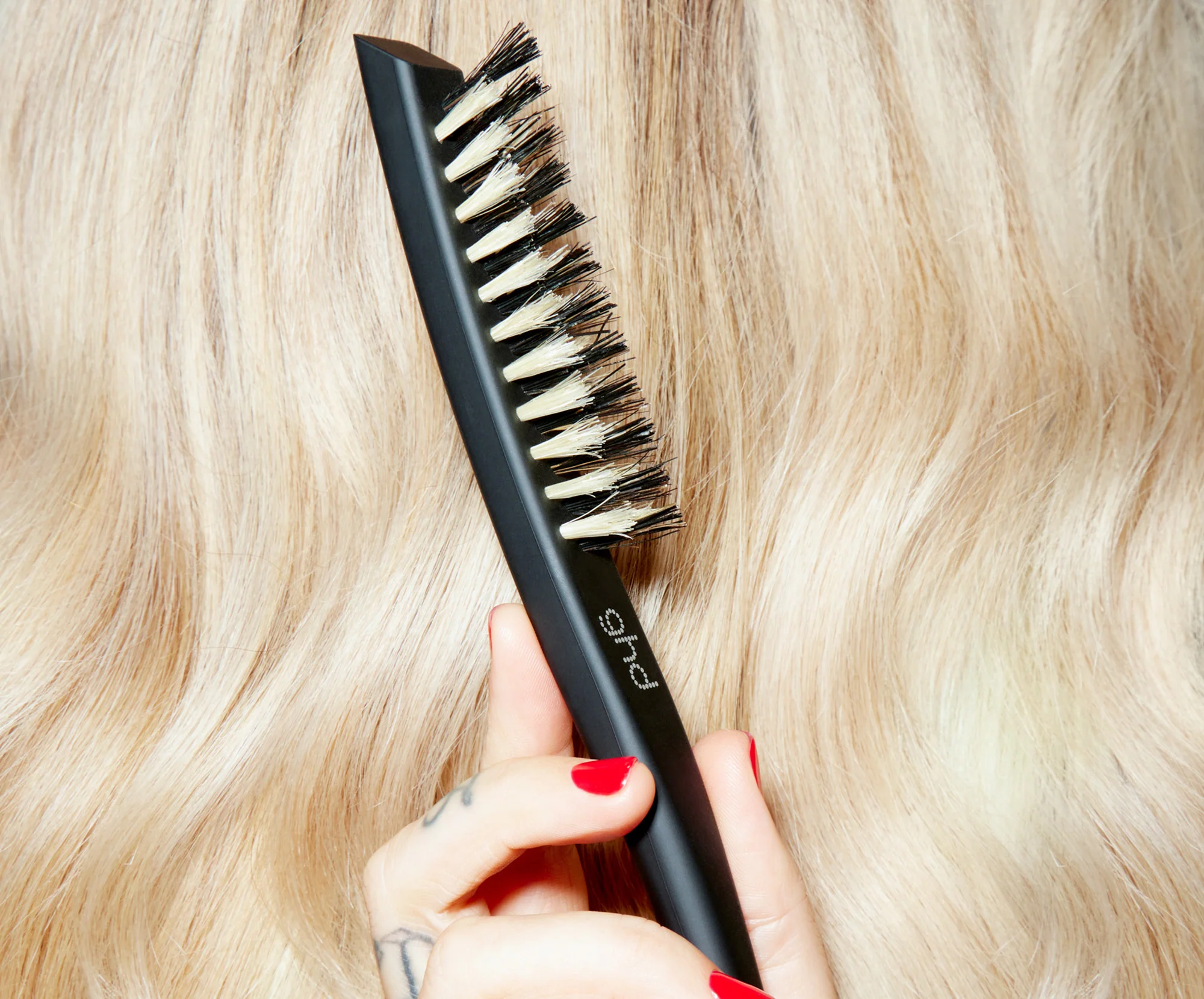 ghd Narrow Dressing Brush - The Final Touch - Image 3