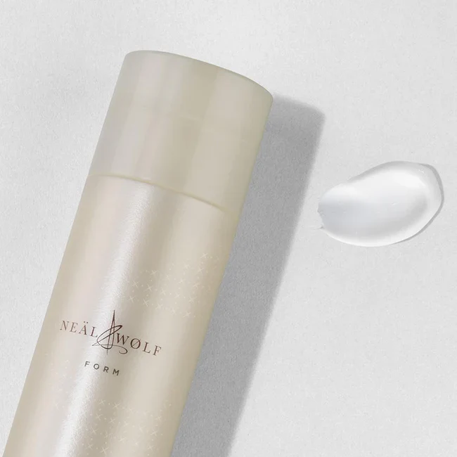 Neal & Wolf FORM Sculpting Lotion 200ml - Image 5
